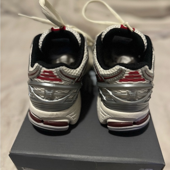 New Balance 1906R - Picture 4 of 6